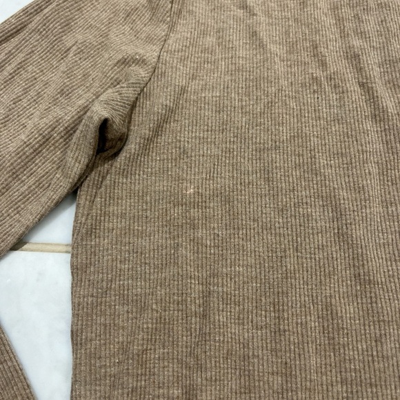 Reitmans Brown Long Sleeve Tee - Picture 2 of 3